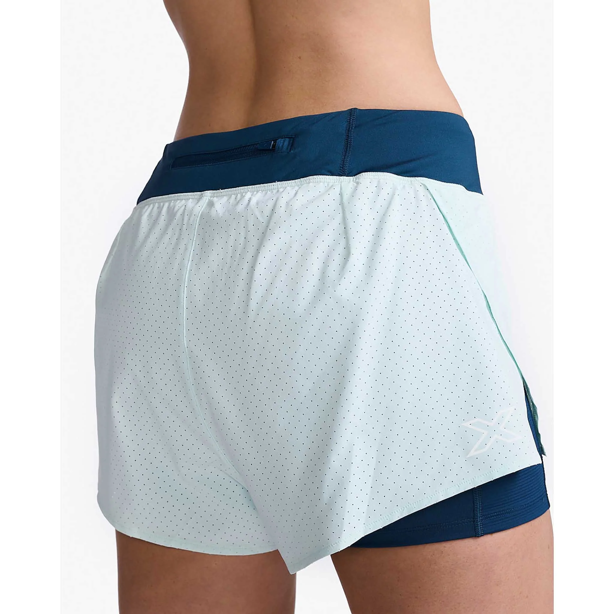 2XU Aero 2-en-1 4-Inch shorts de course à pied pour femme - Image 4