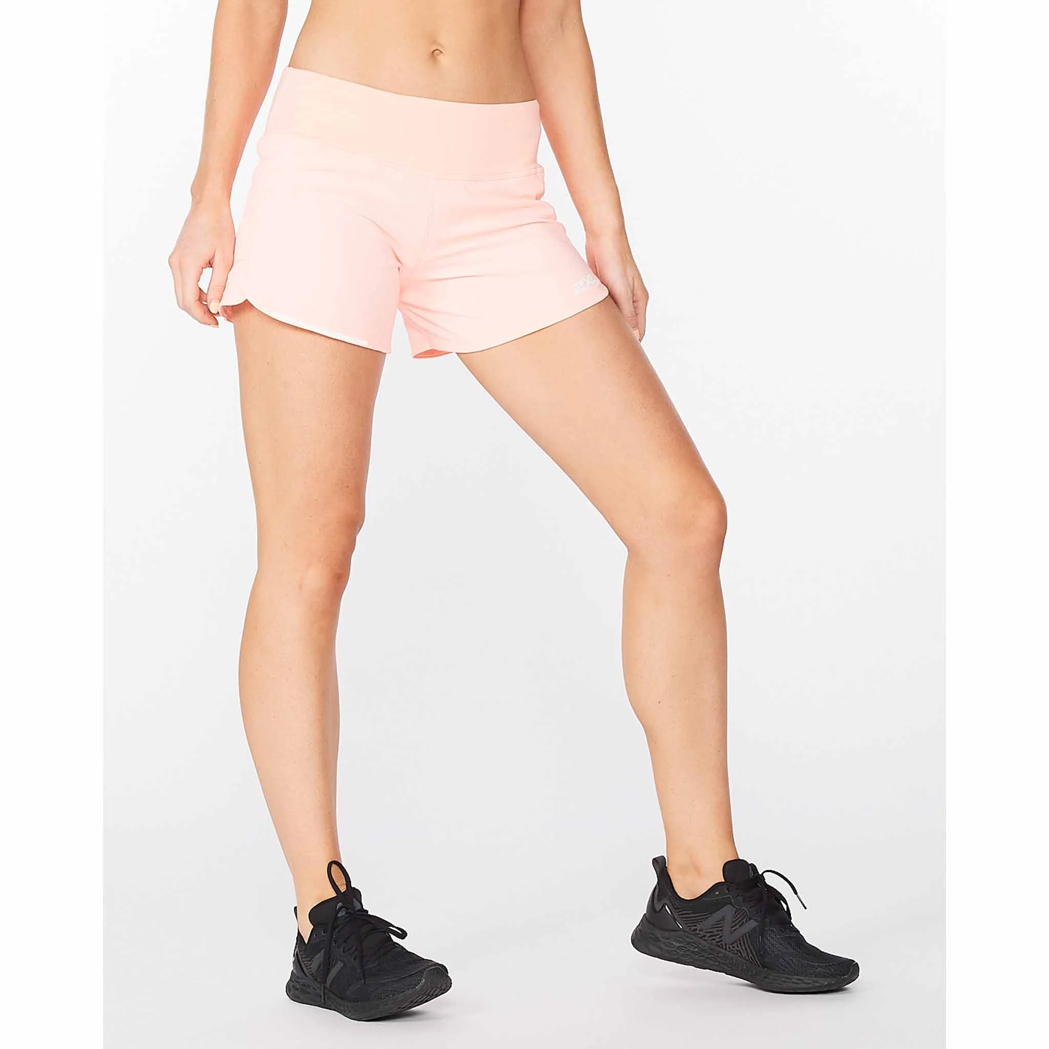 2XU Aero 4 Inch Shorts de course à pied pour femme - Image 14
