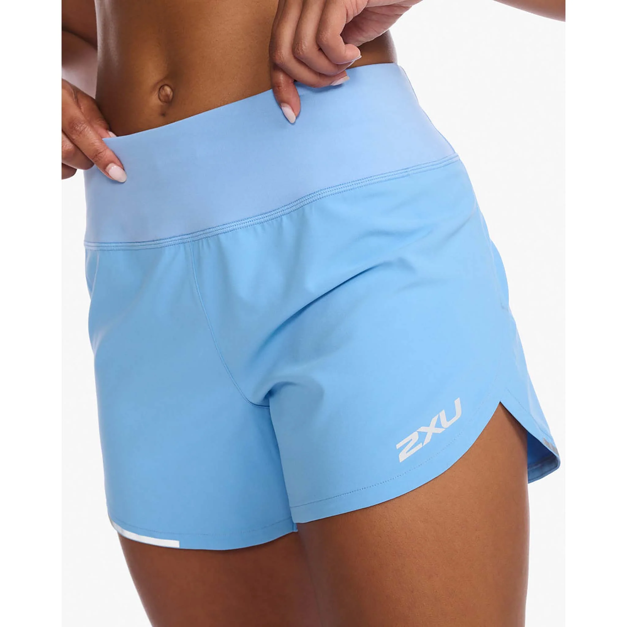 2XU Aero 4 Inch Shorts de course à pied pour femme - Image 5