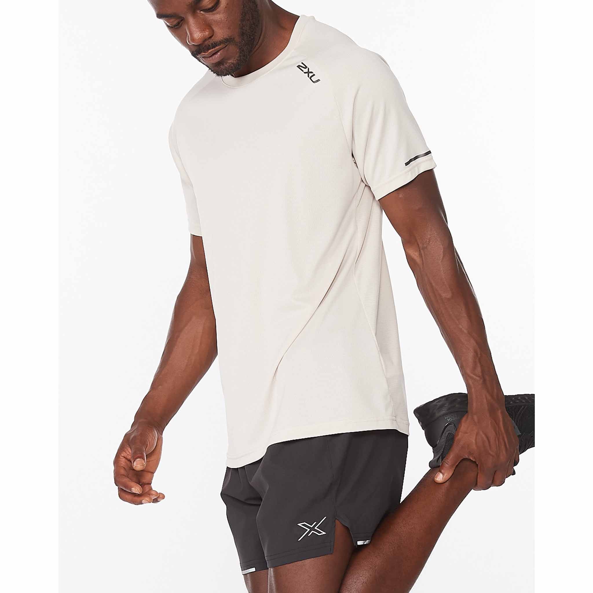 2XU Aero Tee t-shirt de course à pied pour homme - Image 11