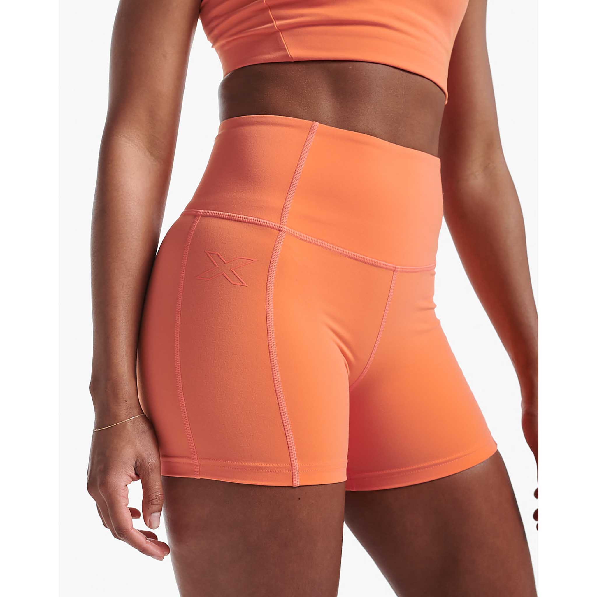 2XU Form Hi-Rise shorts cuissards sport pour femme - Image 5