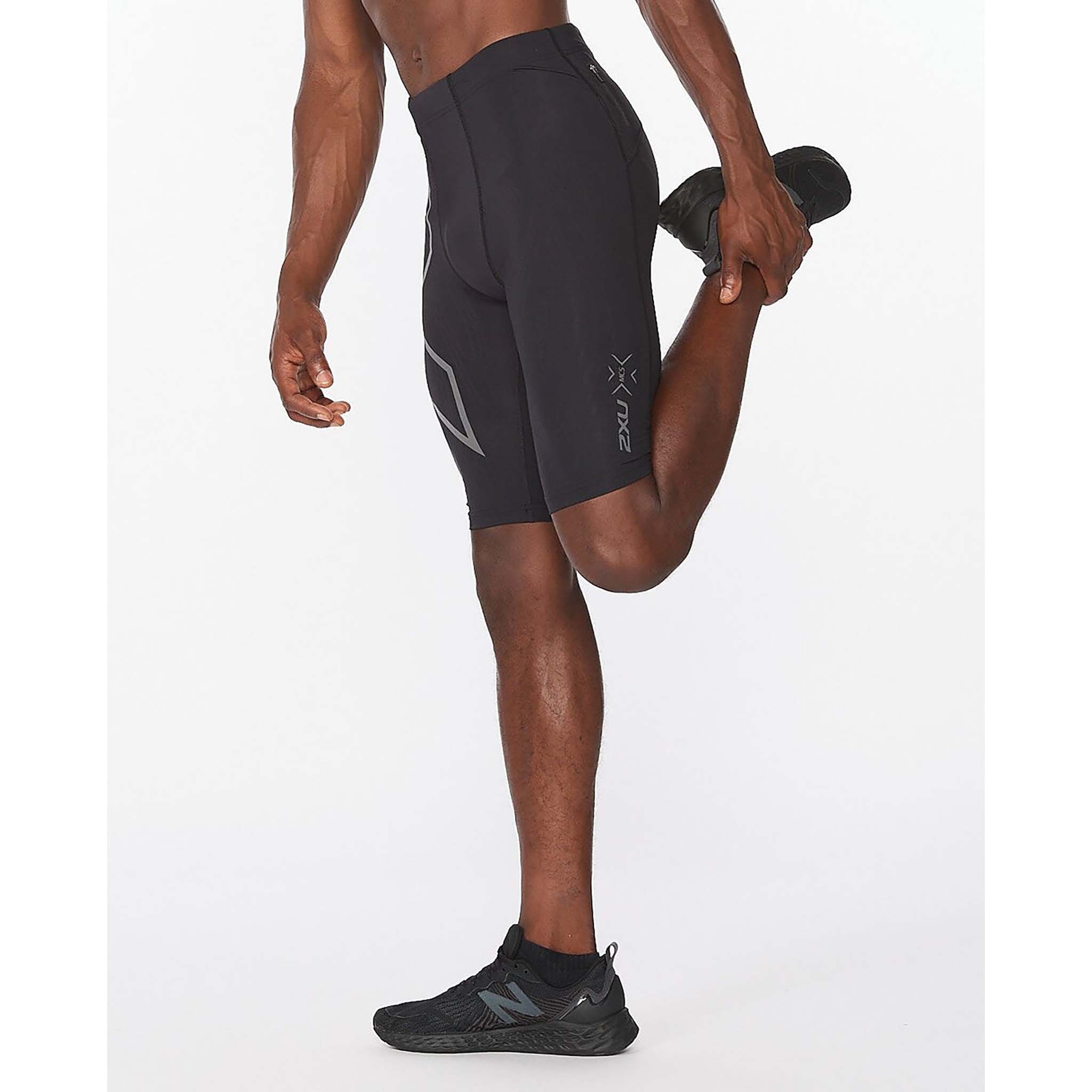 2XU Light Speed Compression Shorts cuissard de compression homme - Image 2