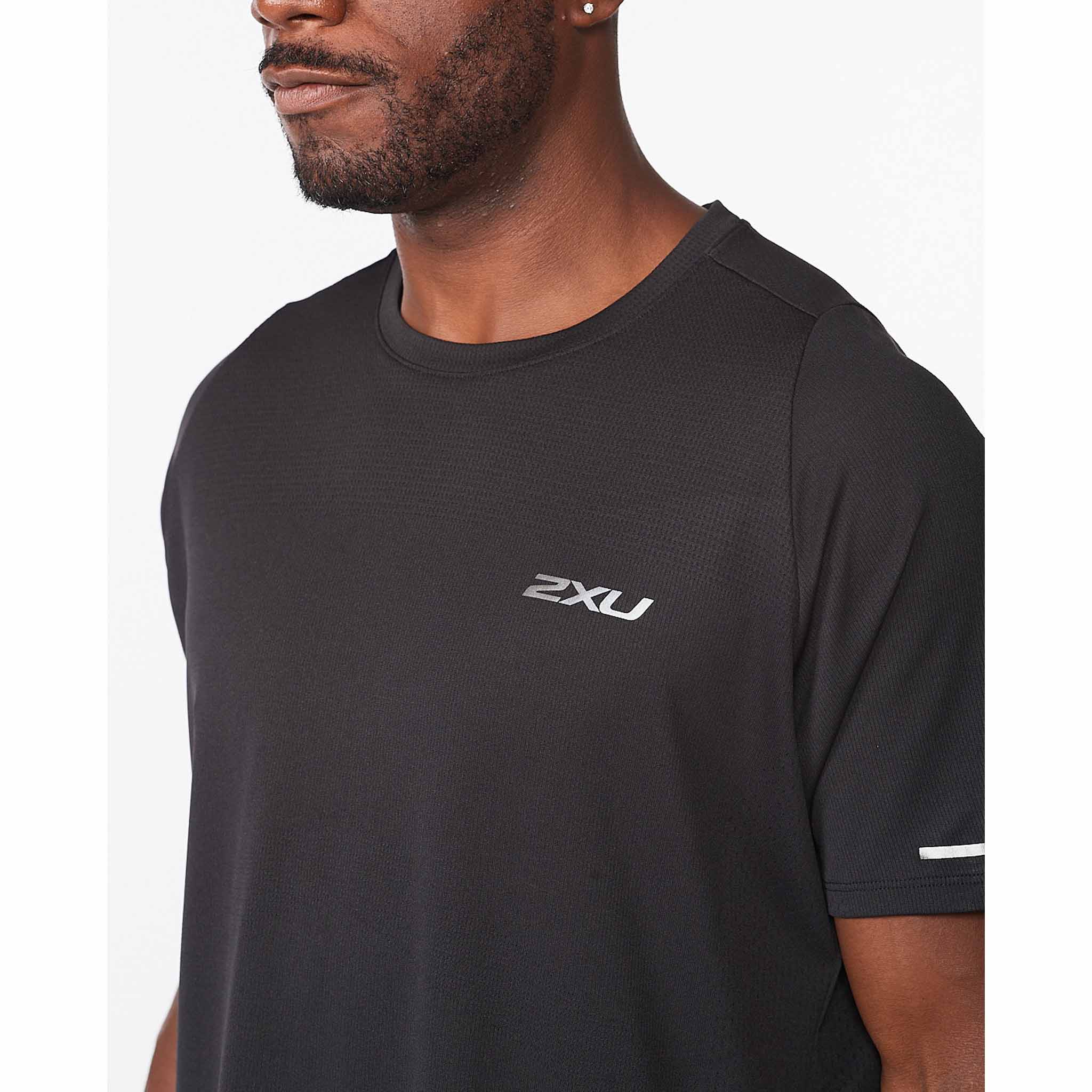 2XU Light Speed Tech Tee t-shirt de course à pied pour homme - Image 8