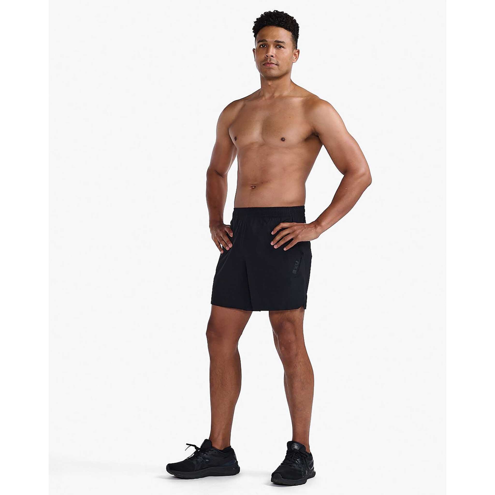 2XU Motion 6 Inch short de course à pied pour homme - Image 4