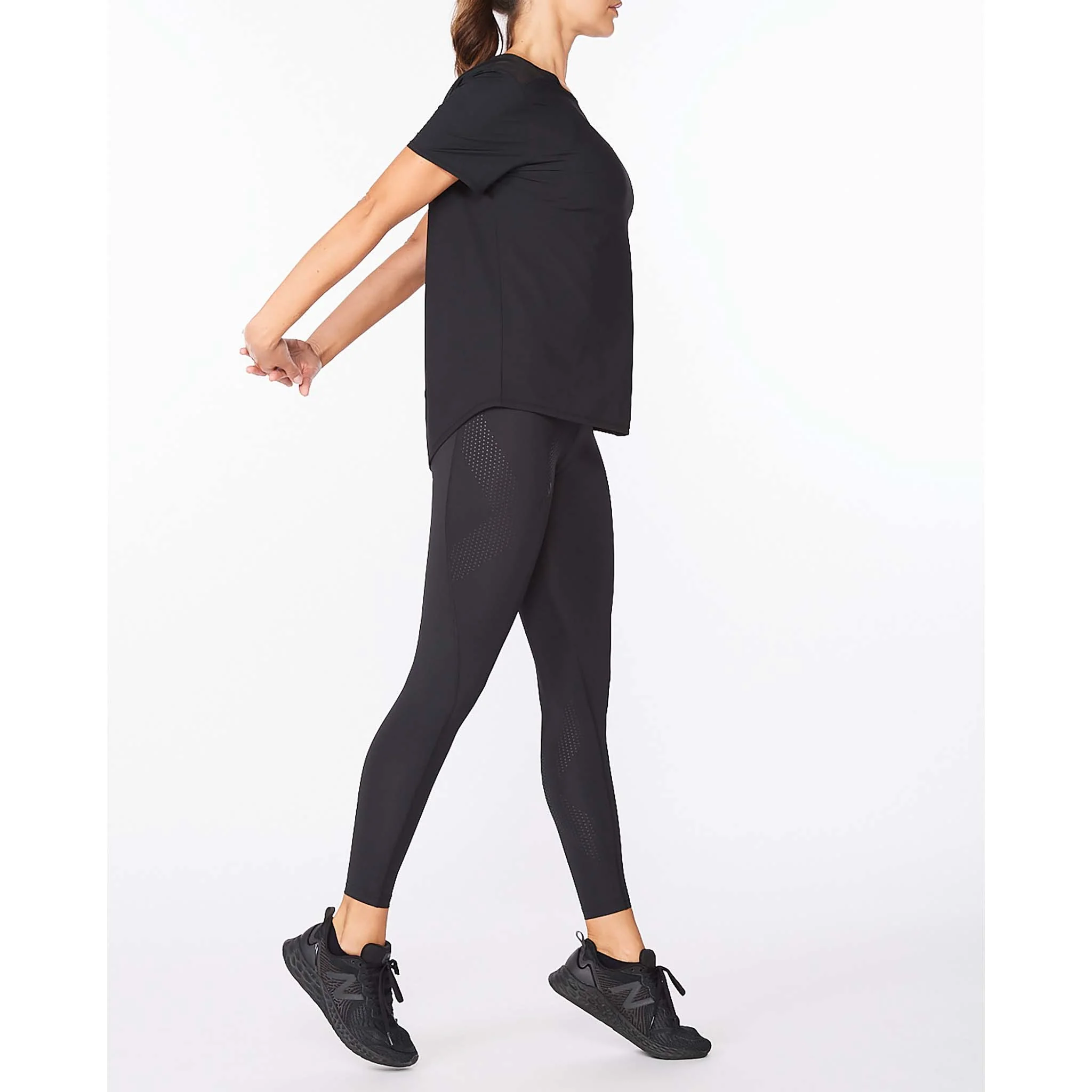 2XU Motion Mesh Tee t-shirt de course à pied pour femme - Image 4