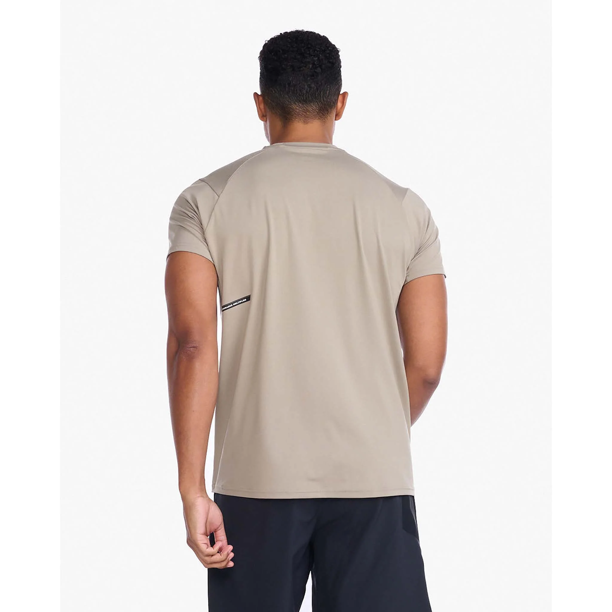 2XU Motion Tee t-shirt de course à pied pour homme - Image 3