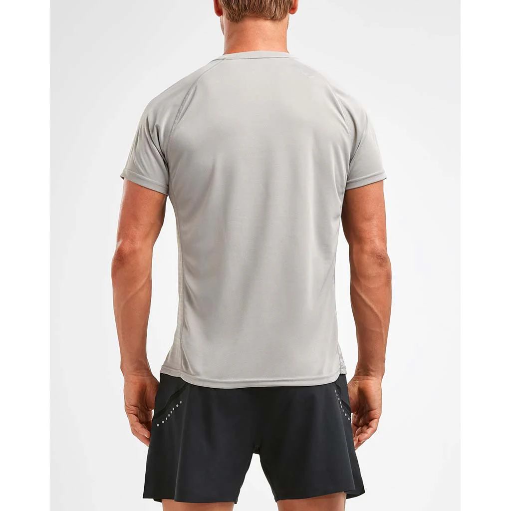 2XU XVent T-shirt sport et course à pied pour homme - Image 4