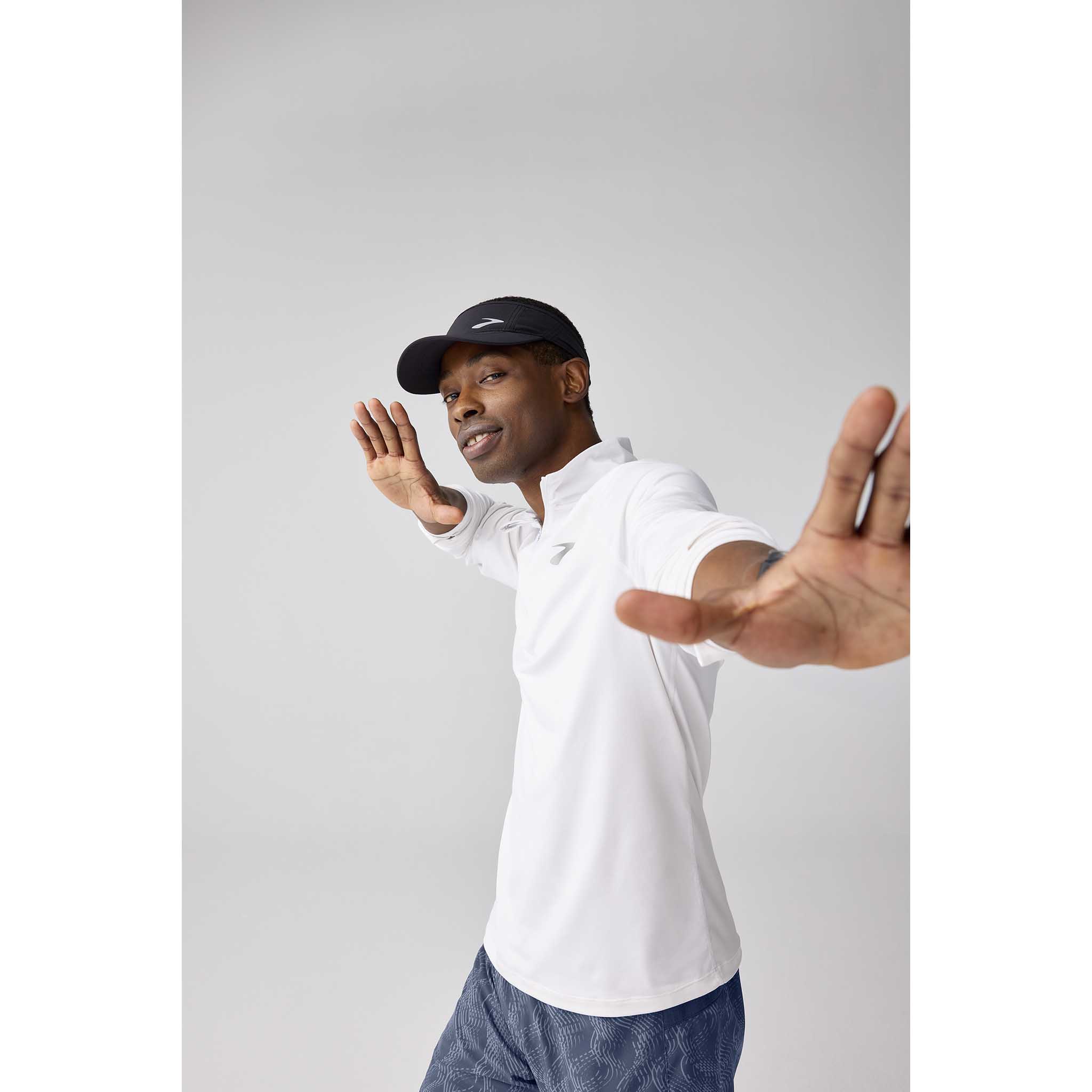 Brooks Dash 1/4 Zip 3.0 chandail de course à pied pour homme - Image 9