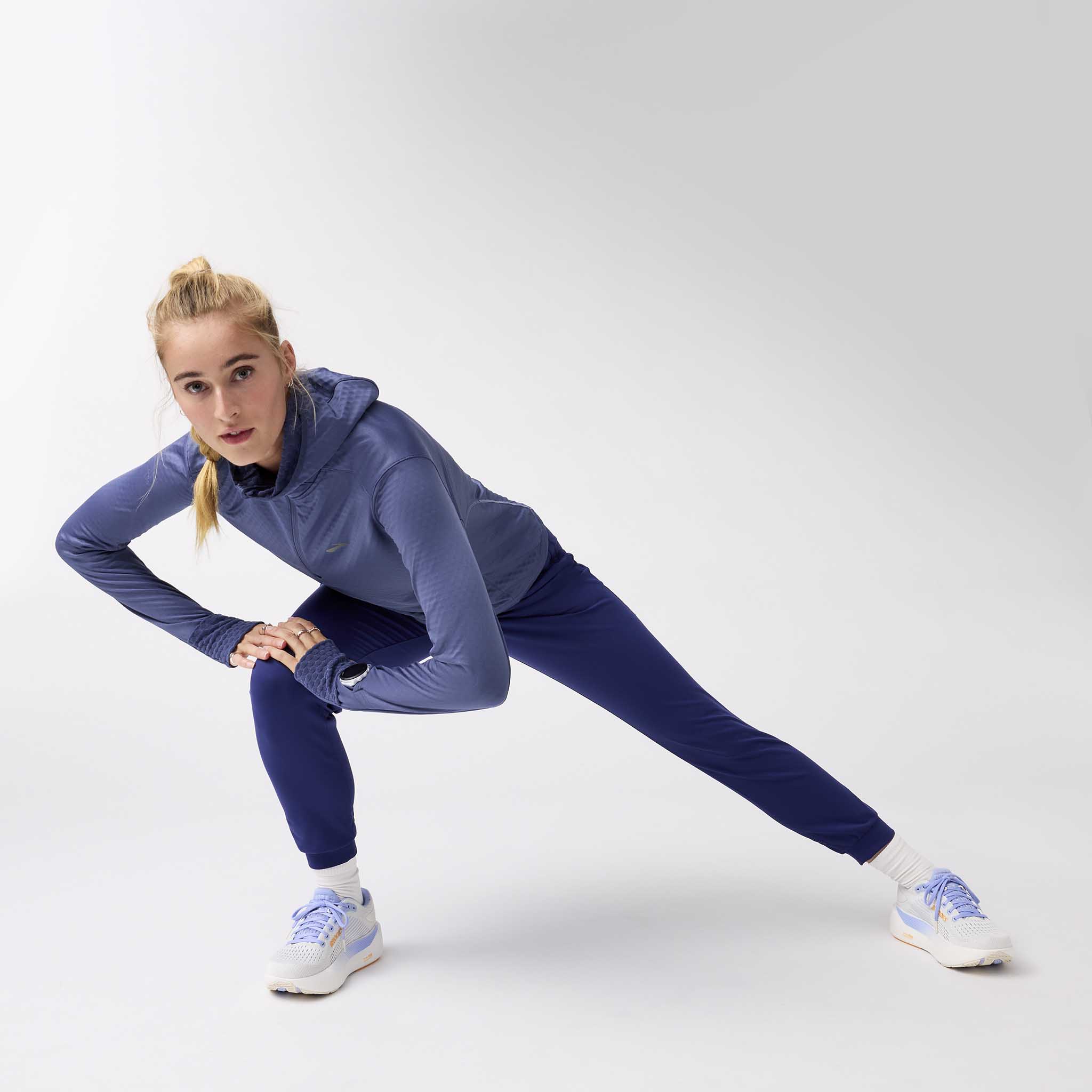 Brooks Notch Thermal Hoodie 3.0 chandail de course à pied femme - Image 6