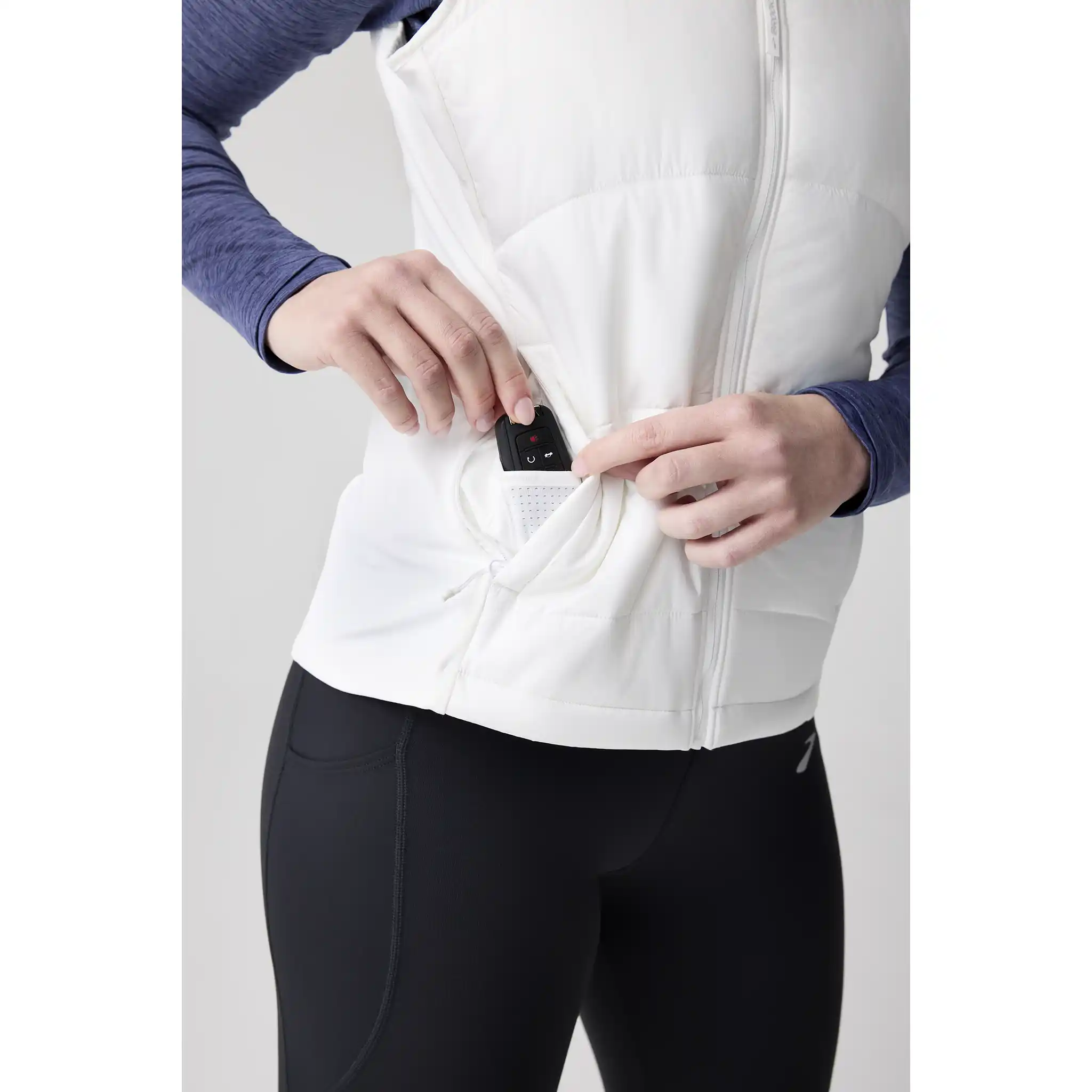 Brooks Shield Hybrid 3.0 Veste sans manches de course à pied femme - Image 14