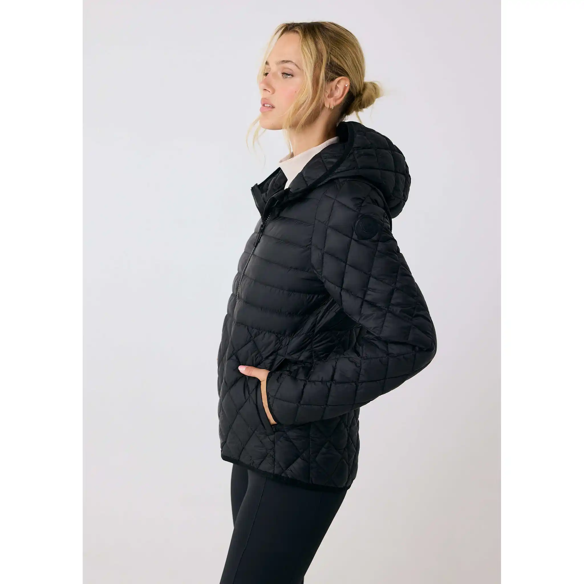 Lolë manteau isolé The Base pour femme - Image 3