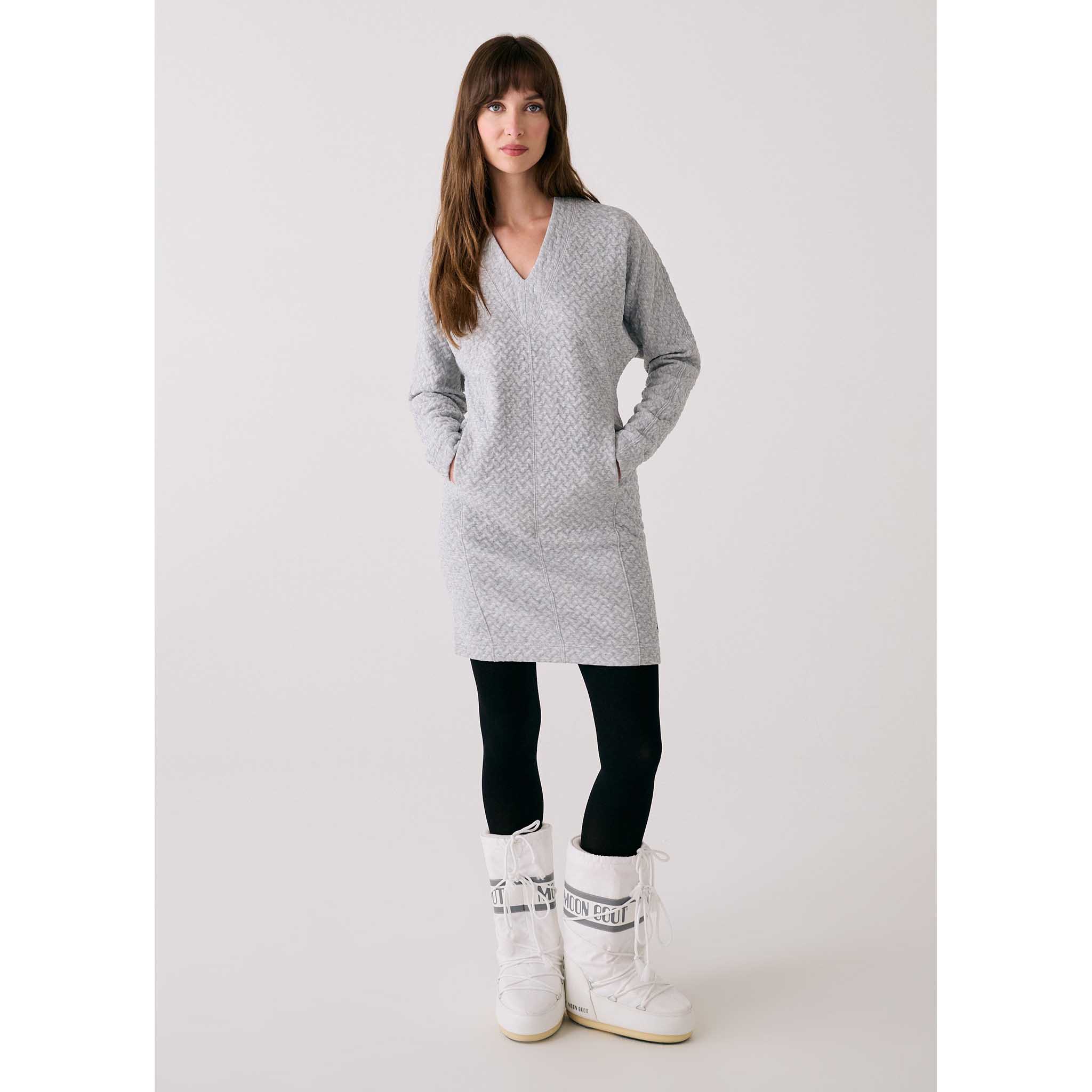 Lolë robe Clover 2 avec col en V