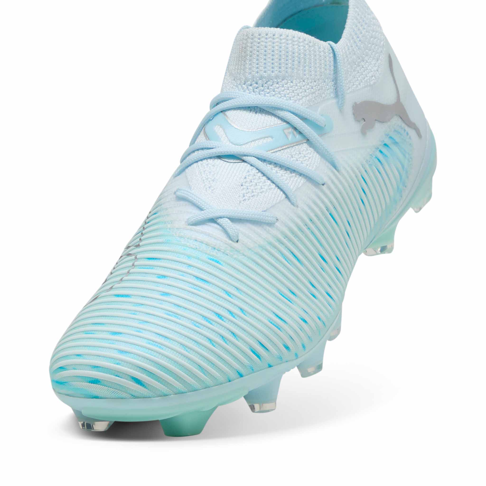 Puma Future 8 Match Light Up FG/AG Wn's chaussures de soccer a crampons pour femme - Image 5