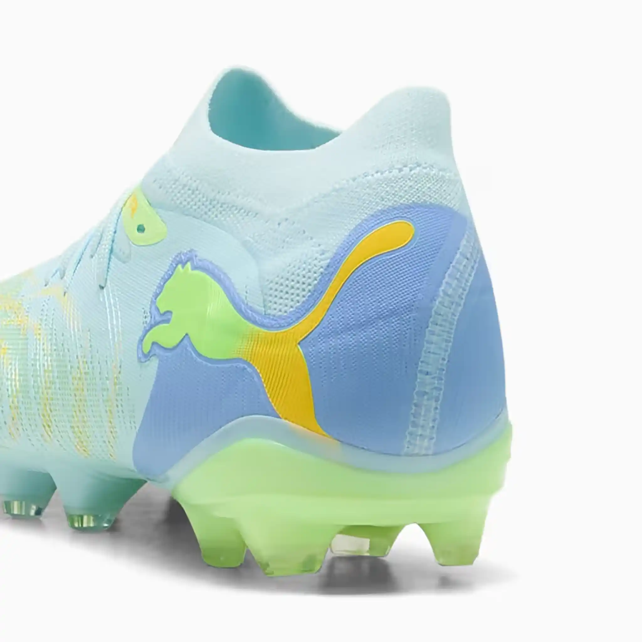 Puma Future 9 Match Light Up FG/AG Wn's chaussures de soccer à crampons femme - Image 4