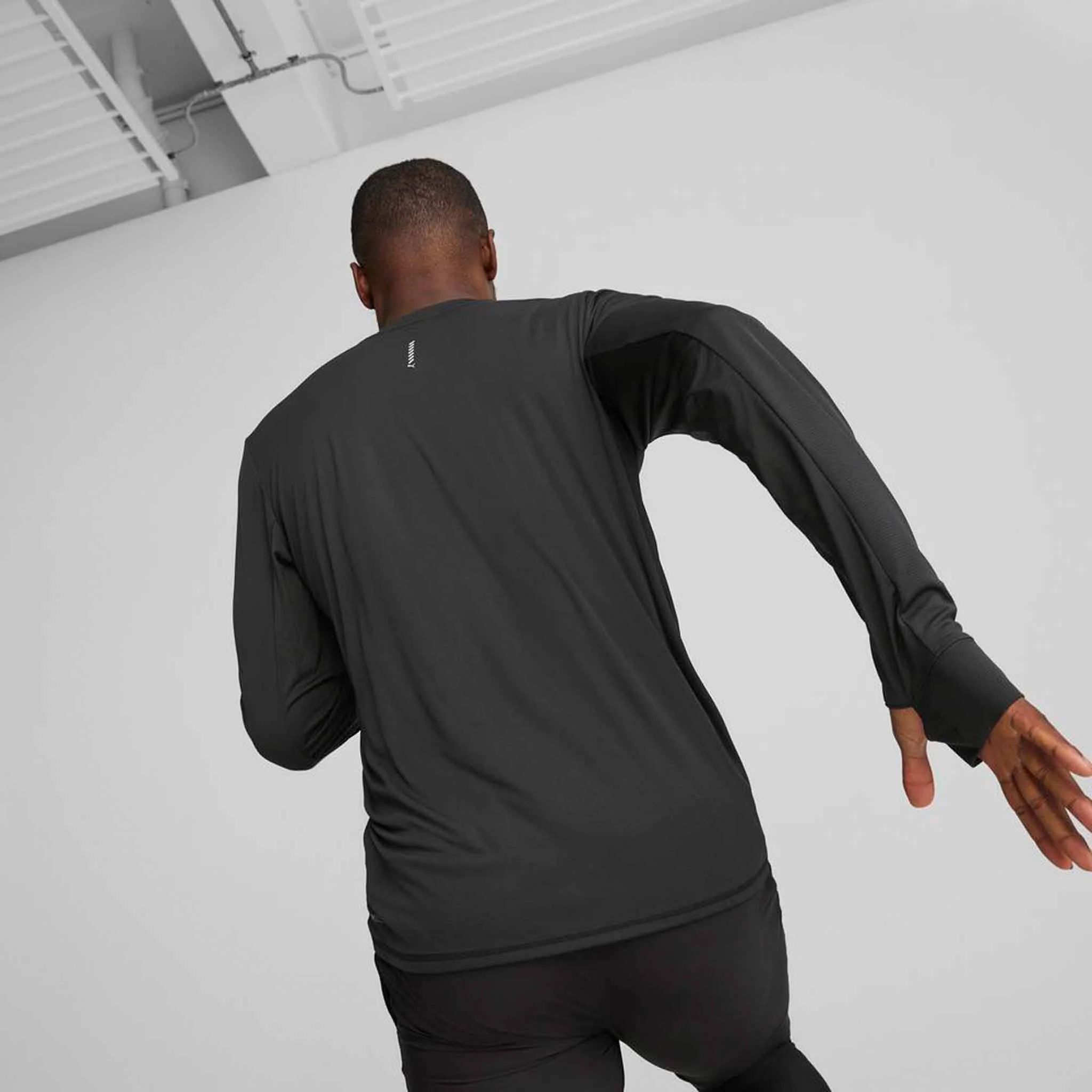 Puma Run Favorite chandail de course à pied à manches longues pour homme - Image 5