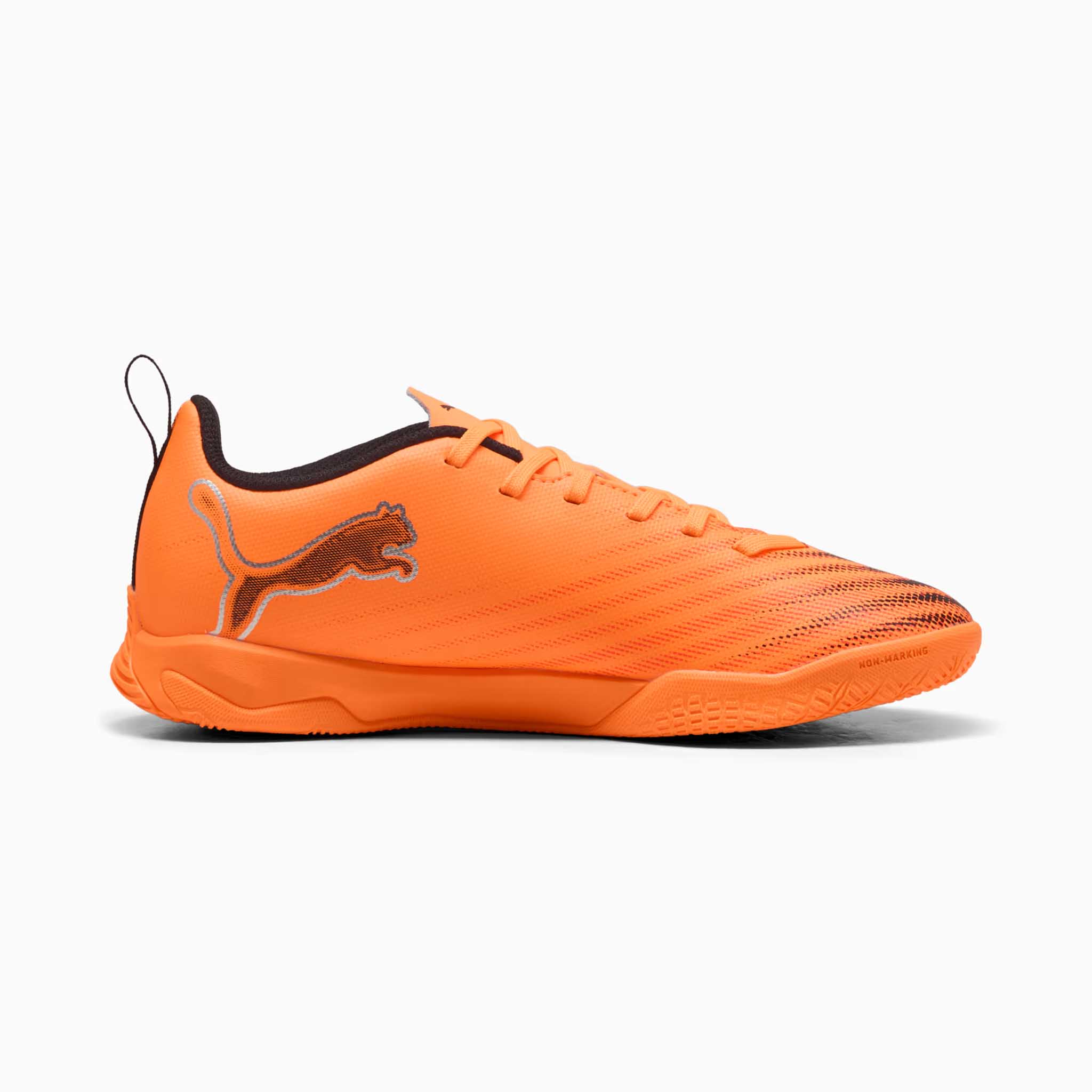 Puma Ultra 6 Play IT junior chaussures soccer intérieur pour enfant - Image 11
