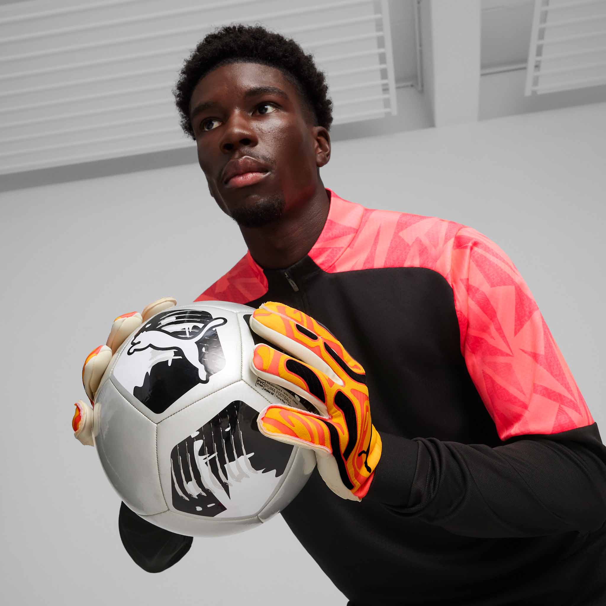 Puma Ultra Ultimate Hybride Gants de gardien de soccer - Image 3