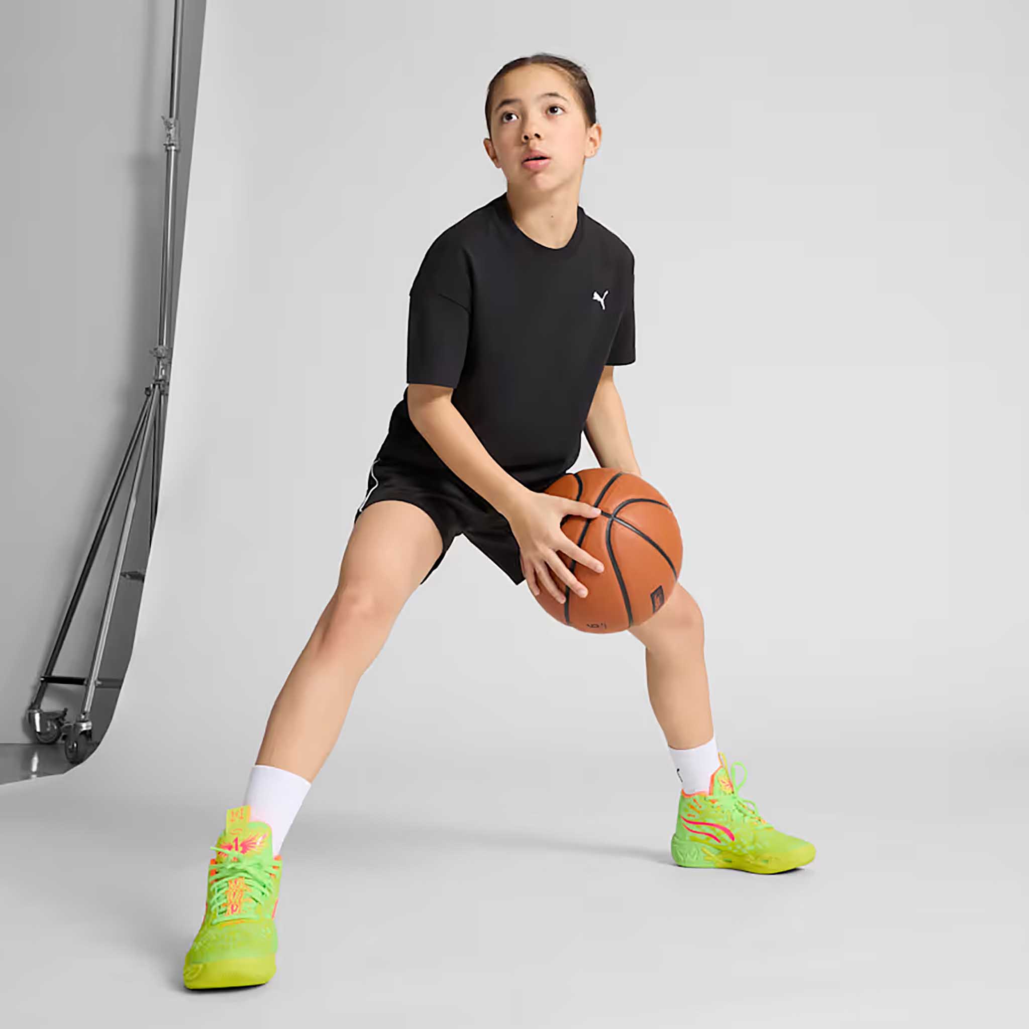 PUMA x LAMELO BALL MB.04 Gem souliers de basketball enfants - Image 2