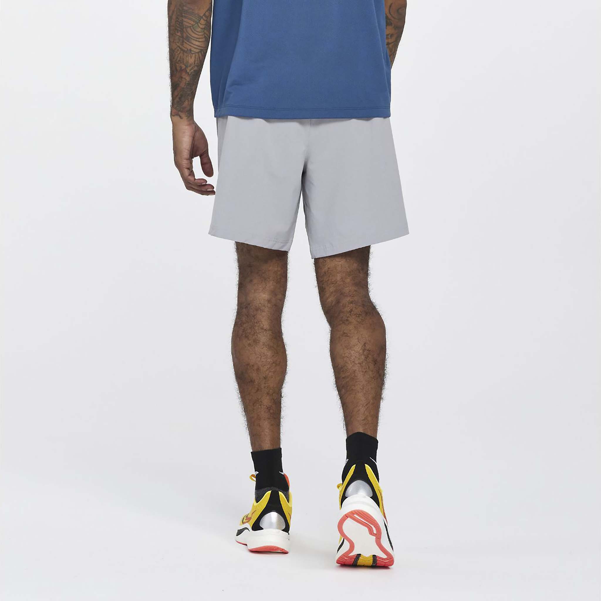 Saucony Outpace 7-Inch short de course à pied homme - Image 2
