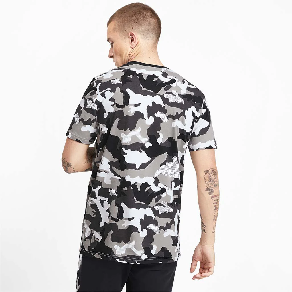 T-shirt Puma Classic AOP manches courtes pour homme - Image 5