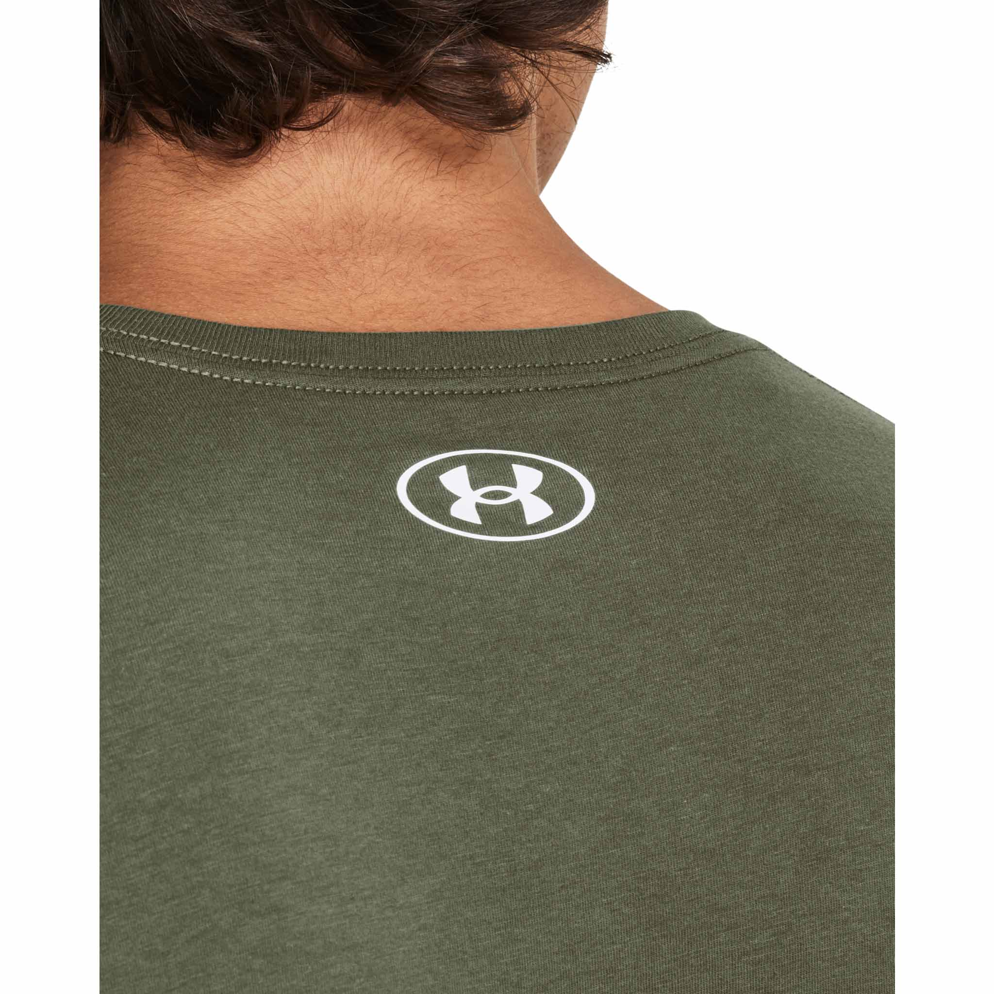 UA Camo t-shirt à rayures sur la poitrine pour homme - Image 5